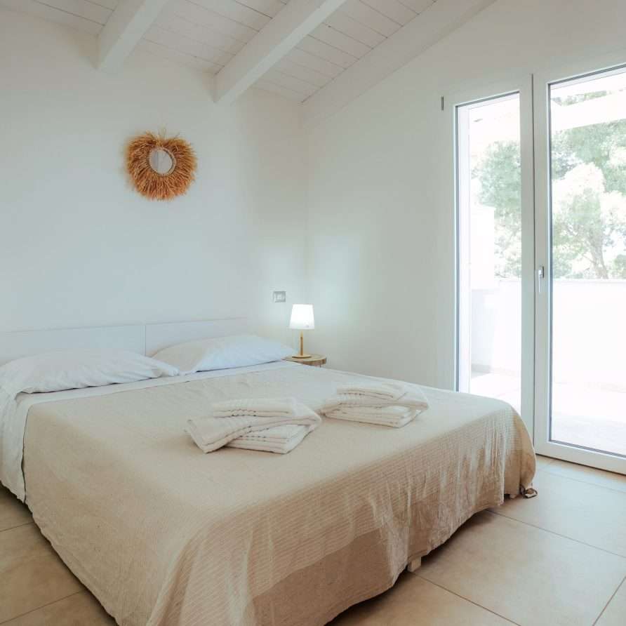 Shambala Attic Porto Pino – Doppelschlafzimmer