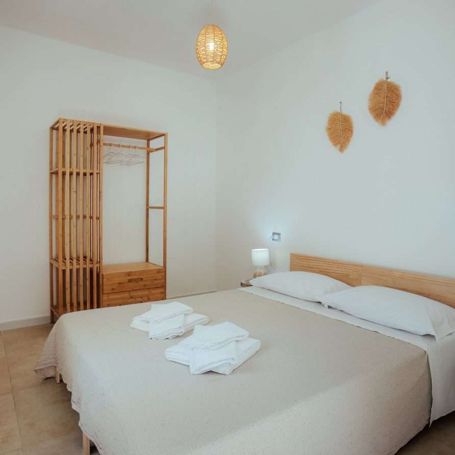 Shambala Balcony Porto Pino – Doppelschlafzimmer